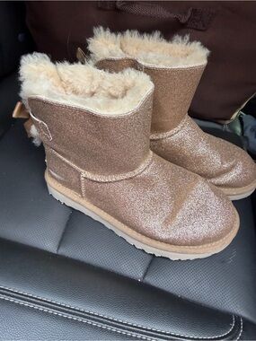 UGG size 6Sparkling Tan Faux Fur Lined Winter Boots